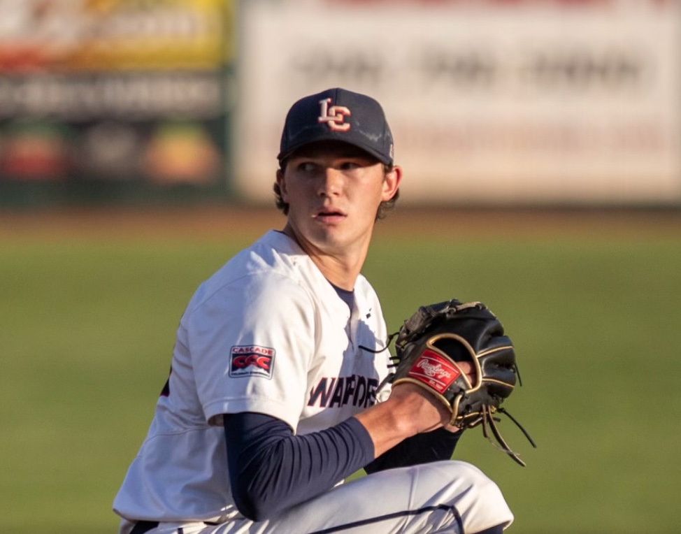 Lewis-Clark State Pitcher, Zach Ediger - Drifters Baseball